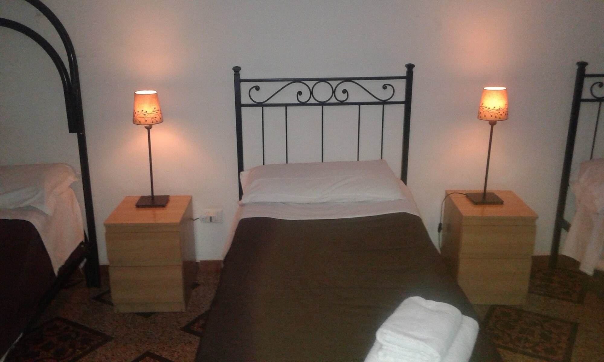 Hostel Castello Maggiore روما المظهر الخارجي الصورة